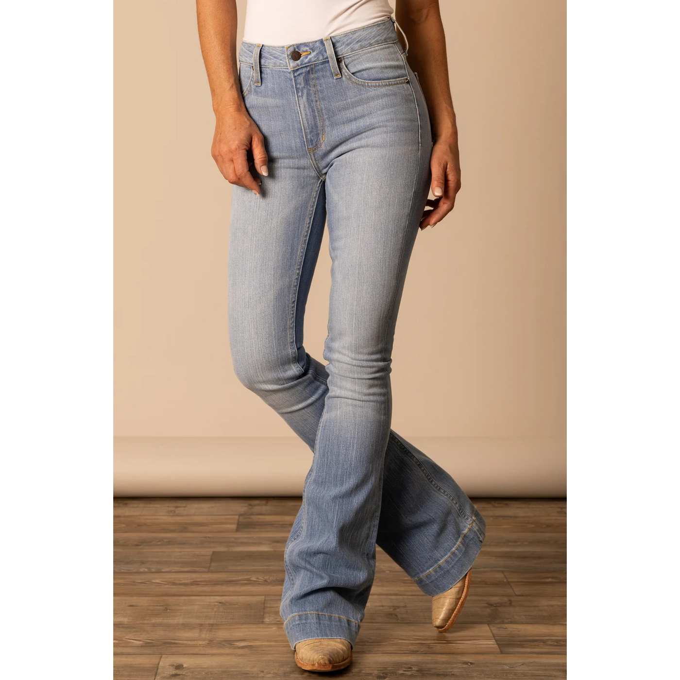 Jennifer Light Wash Jean