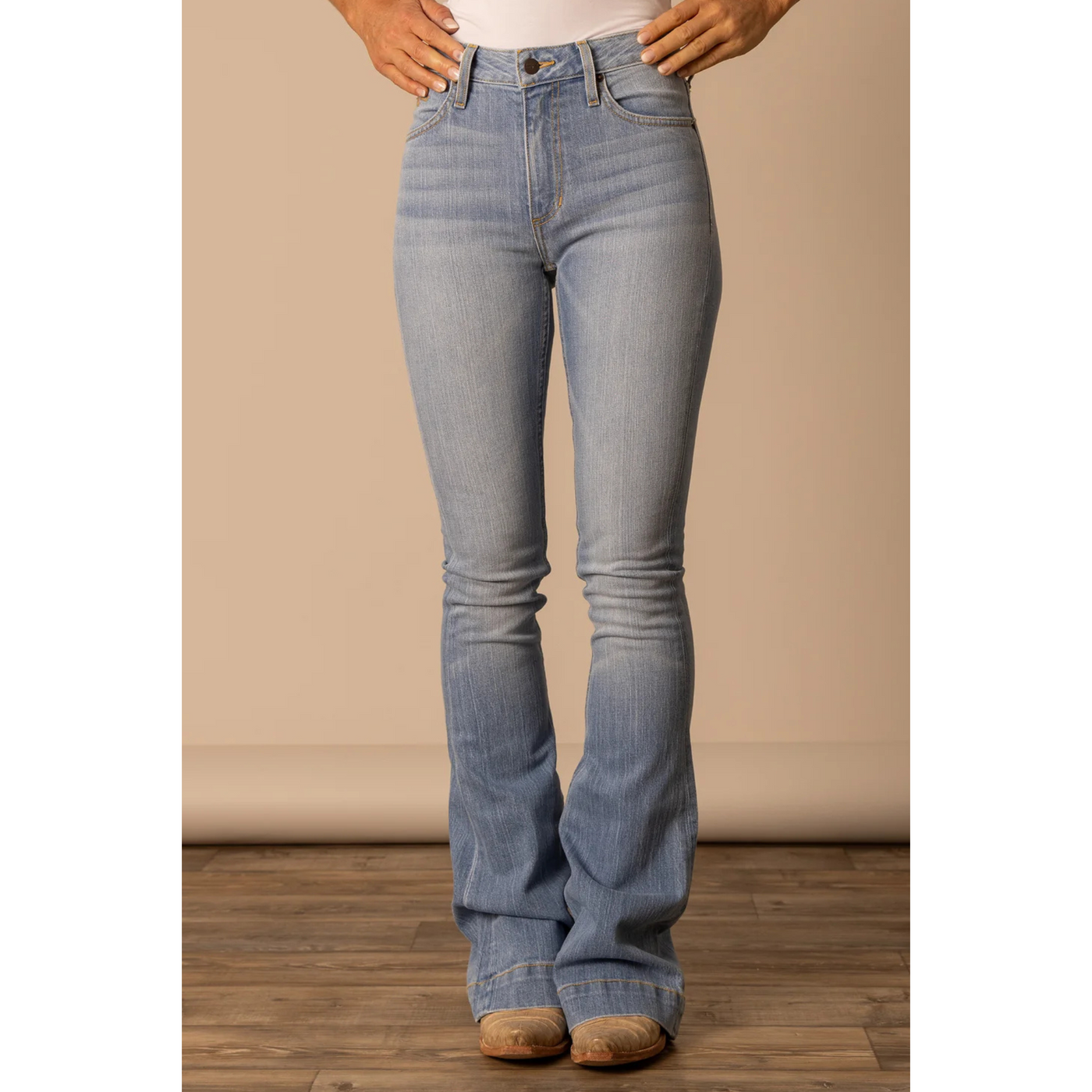 Jennifer Light Wash Jean