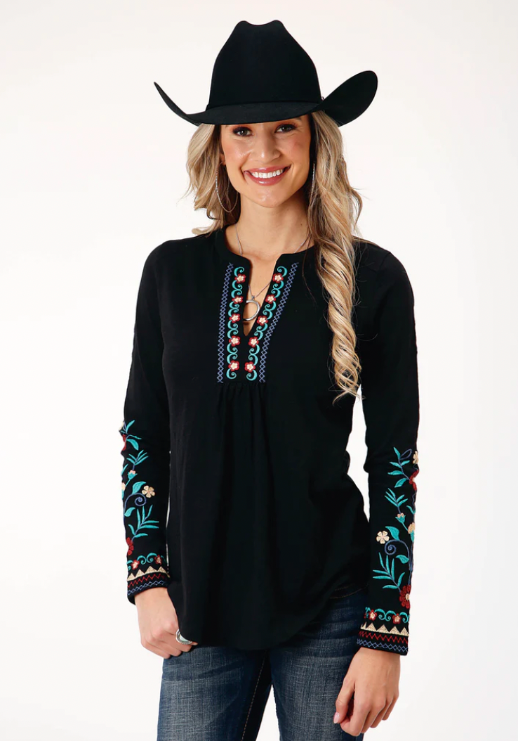 Women's Roper Embroidered Jersey Knit Top