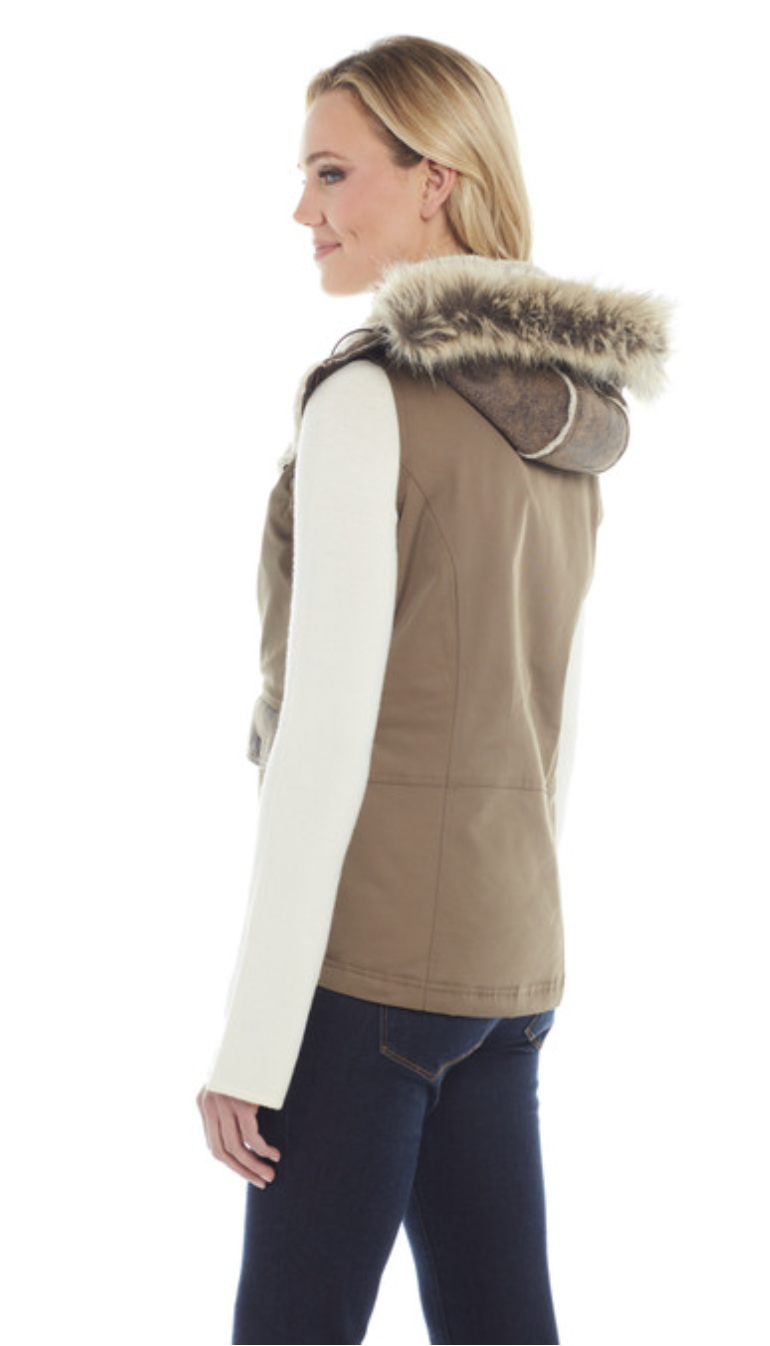 Women's Conceal Carry Hooded Vest