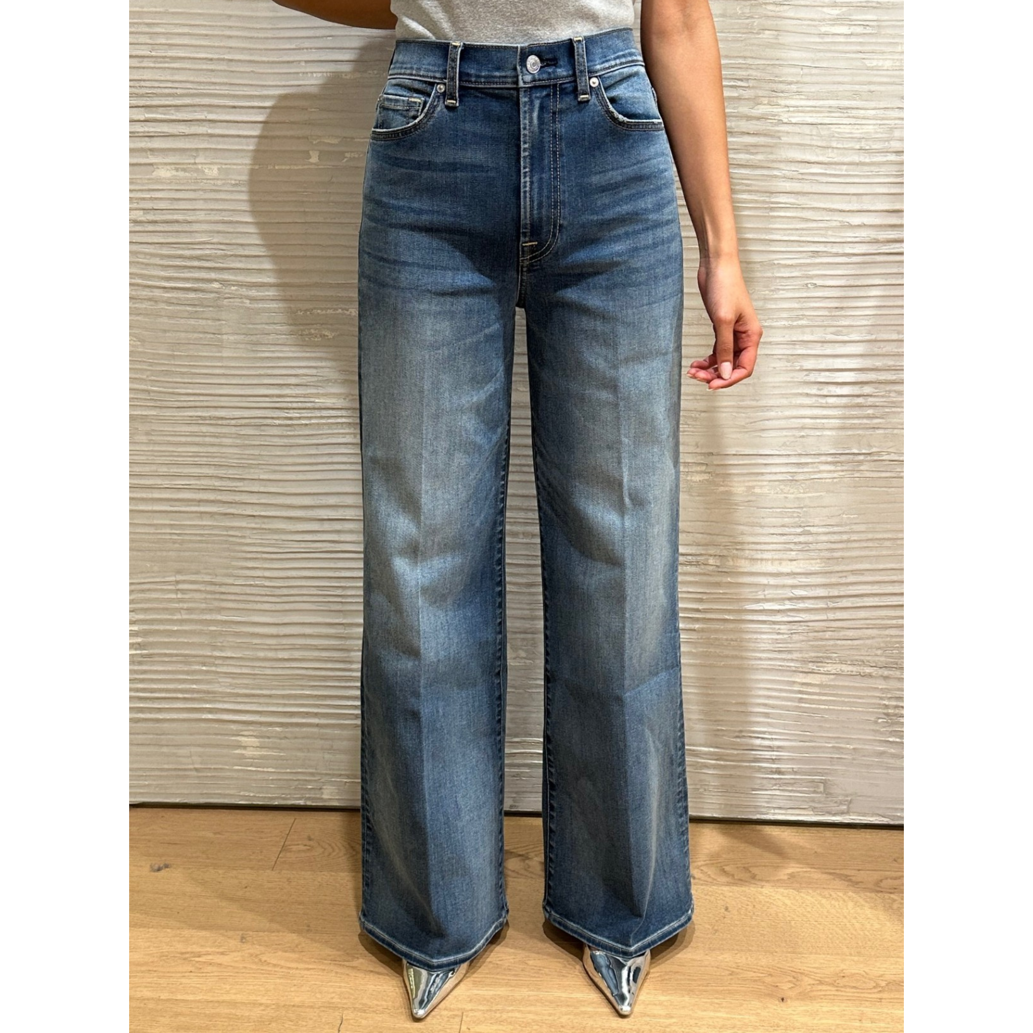 Women's Jeans | Shop Dixie's Women's Jeans | Shop Dixie's