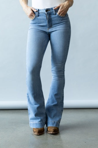 Jennifer Light Wash Jean